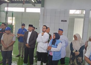1,1 Ton Hewan Qurban Milik Bupati Bandung Barat Jeje Ritchie Ismail Di Semblih Di Rumah Pemotongan Hewan Dinas Perikanan Dan Peternakan KBB