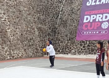 Ketua DPRD KBB Muhammad Mahdi Membuka Turnamen Bola Voli DPRD Cup Series 2