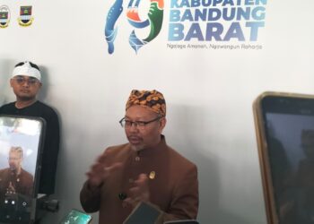Rapat Paripurna HUT KBB ke -19, Ketua DPRD Ajak Semangat Perbaikan dan Kemandirian Jadi Tekad Bersama