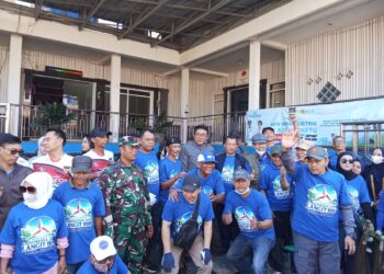 Jelang HUT Ke-25 Partai Demokrat Adakan Kerja Bakti Dan Bakti Sosial Di Dua Kecamatan Ngamprah Dan Cipatat