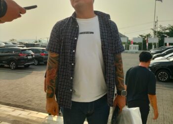 Ada Apa Dengan Gedung DPRD KBB ? Rumah Aspirasi Rakyat Tapi Rakyat Tidak Boleh Masuk Tanpa Ada Janji Terlebih Dahulu